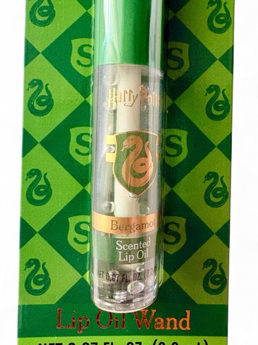 ✨ BRAND NEW Harry Potter Slytherin Lip Oil Wand - Bergamot Scented - Picture 6 of 6